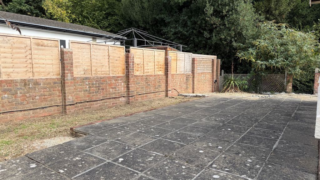 Property photo 2 of 11 Photo 15