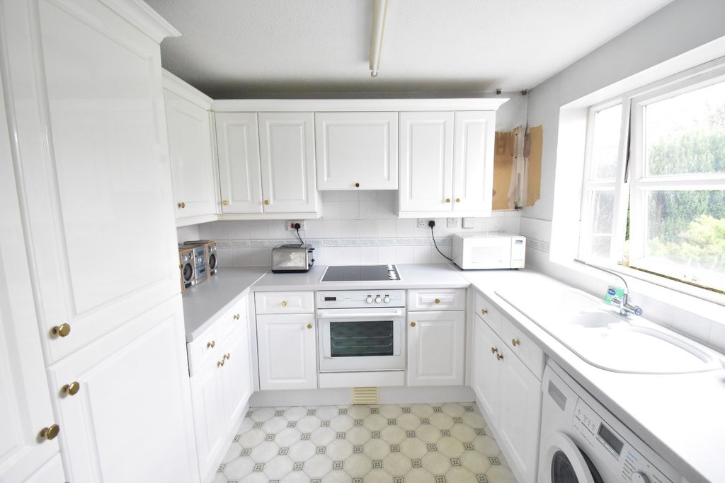 Property photo 2 of 14 2291412