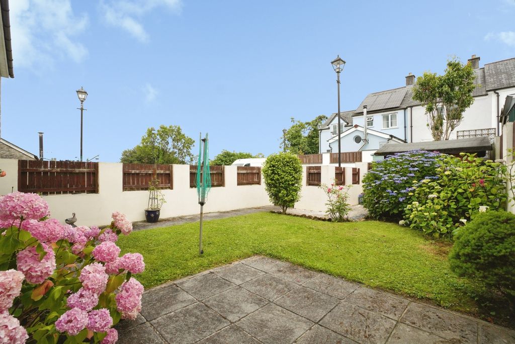 Property photo 3 of 19 Pbox-Img.Jpg