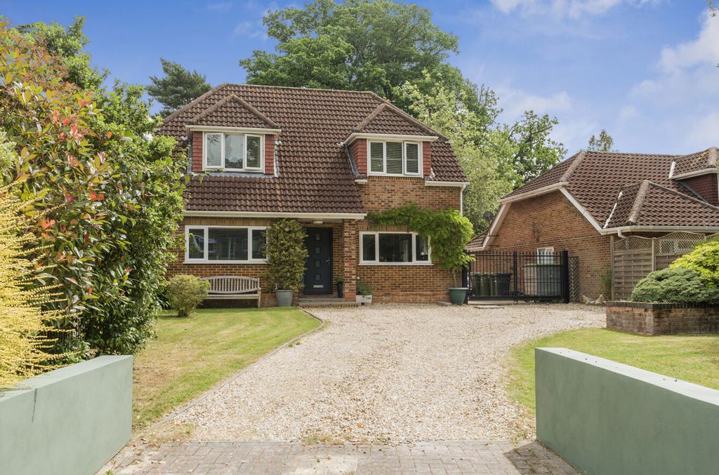 Property photo 1 of 13 1467811-9-6A1d714...