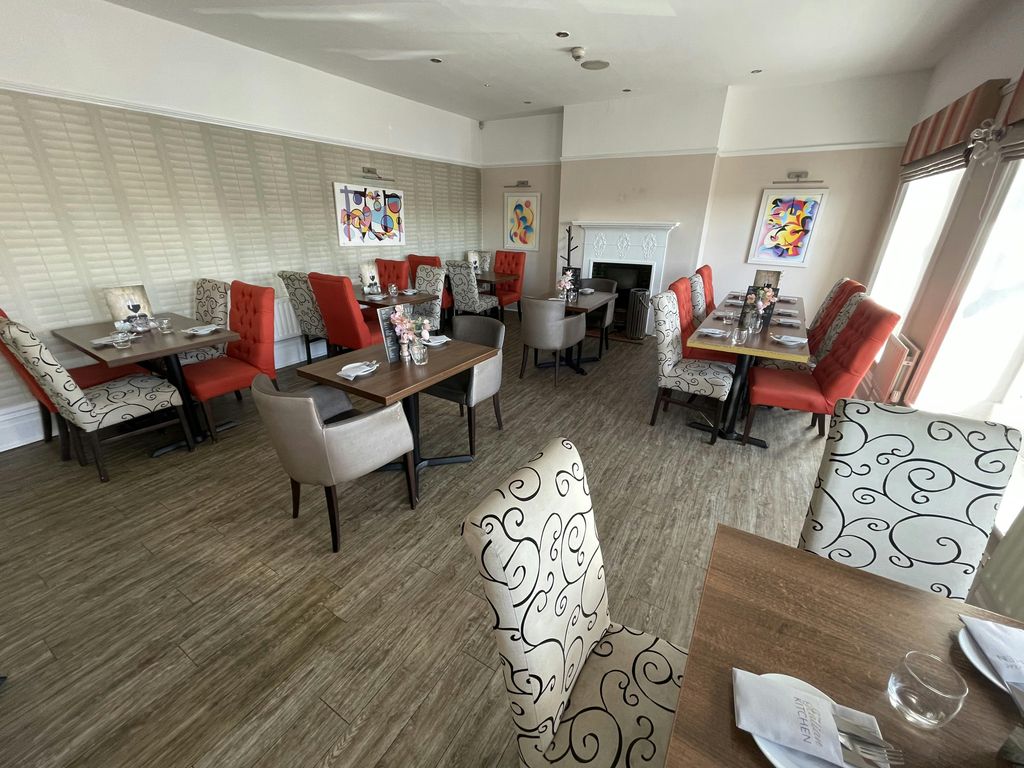 Property photo 3 of 6 17 04 08.Jpg