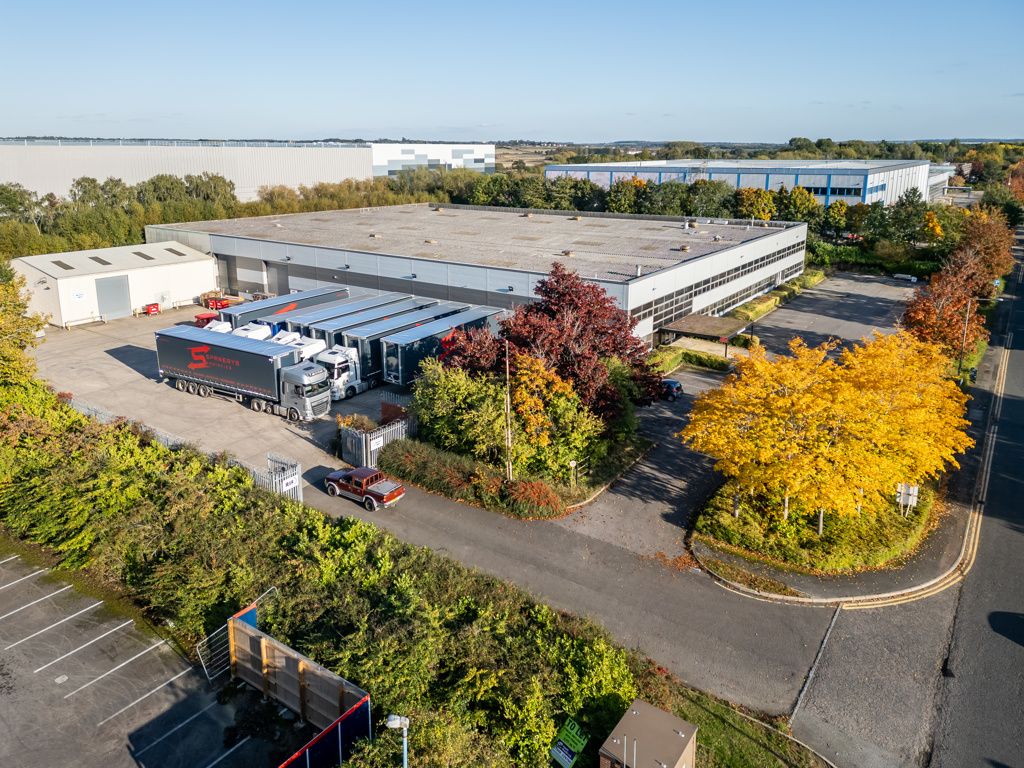 Property photo 1 of 15 Photo 12