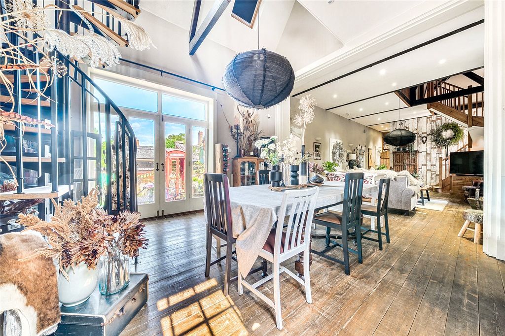Property photo 2 of 36 Dining Room