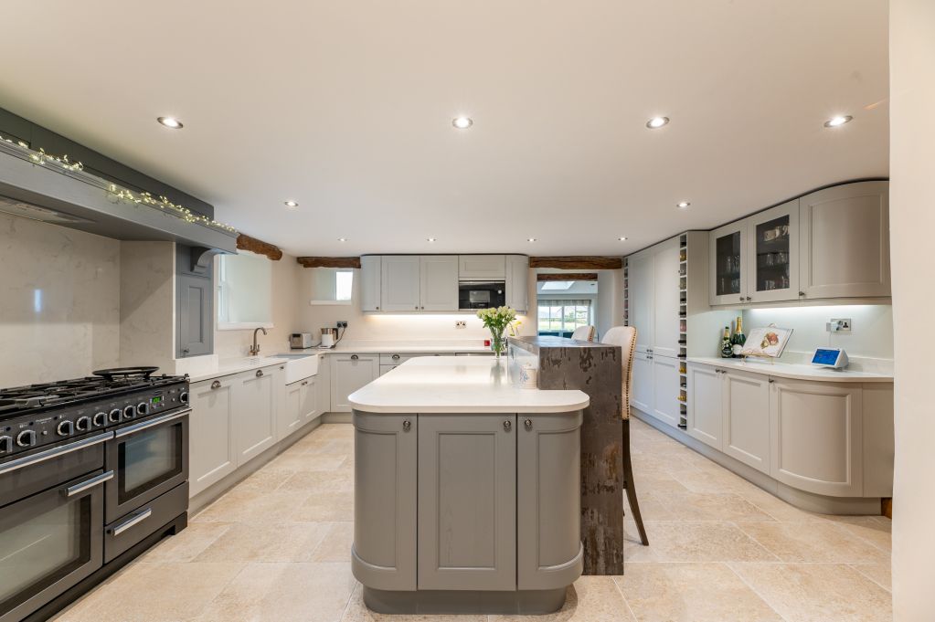 Property photo 3 of 59 Dining Kitchen