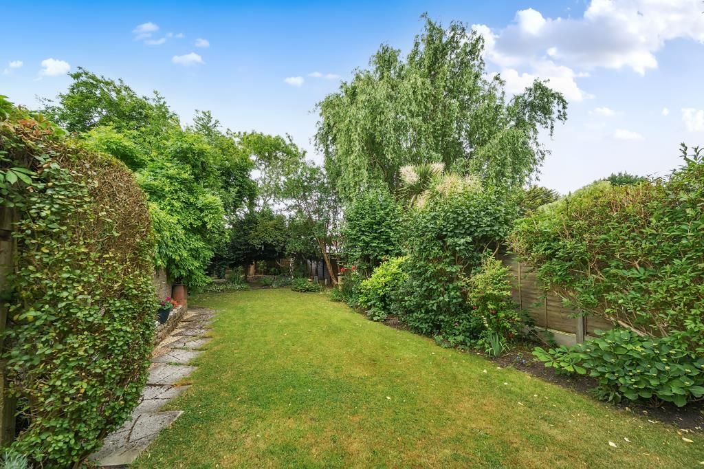 Property photo 3 of 19 Garden