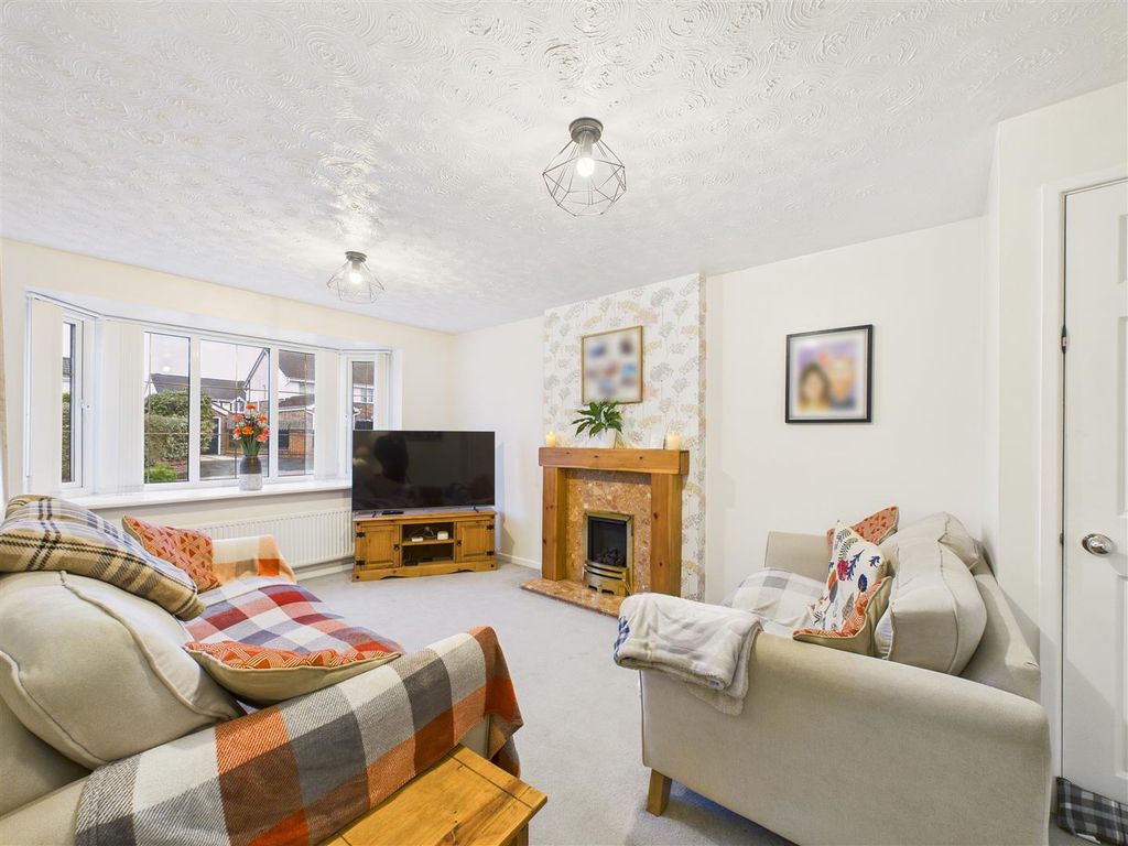 Property photo 2 of 13 Cam03303G0-Pr0298-Still007.Jpg