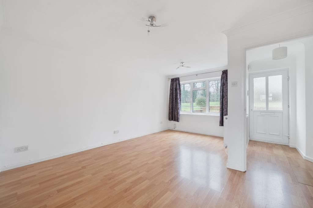 Property photo 1 of 20 Lounge