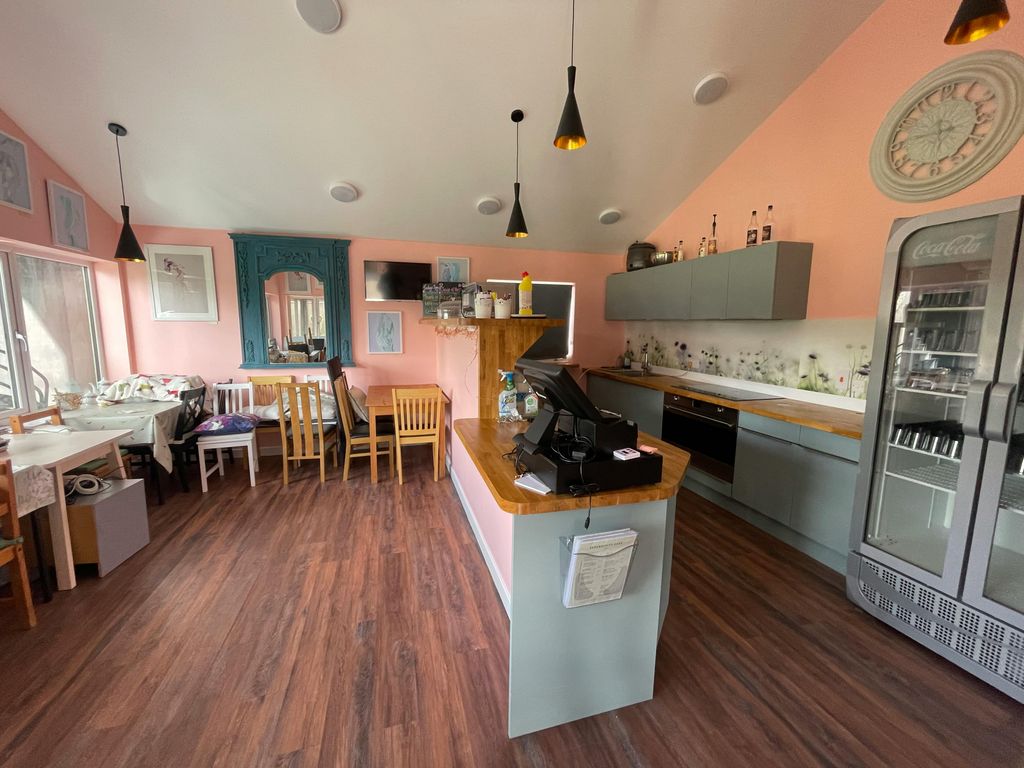 Property photo 2 of 8 Img_4344.Jpg