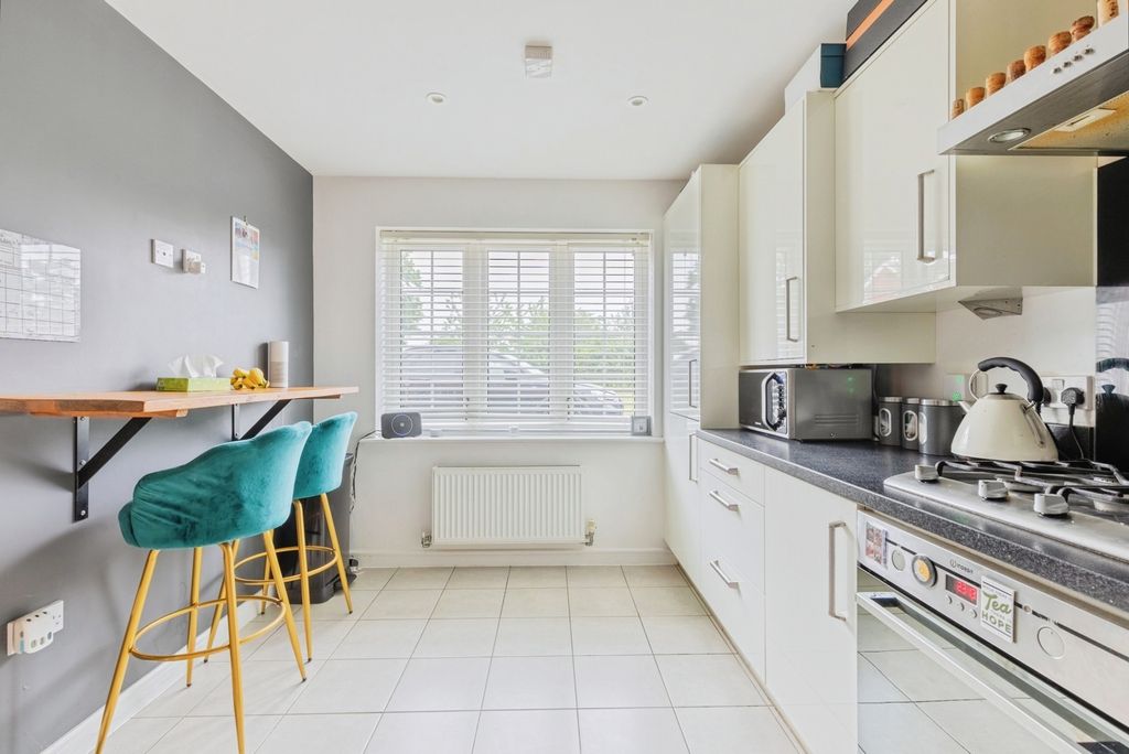 Property photo 3 of 18 Pbox-Img.Jpg