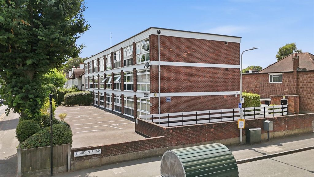 Property photo 3 of 14 002_Dji_20260716132433_0486.Jpg
