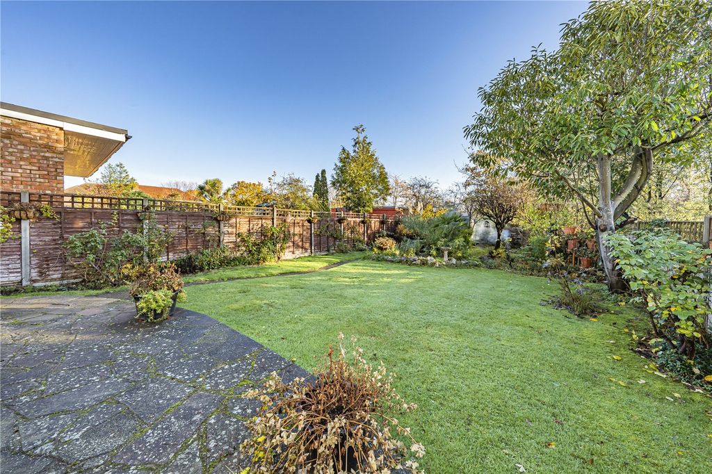 Property photo 2 of 12 Picture 2