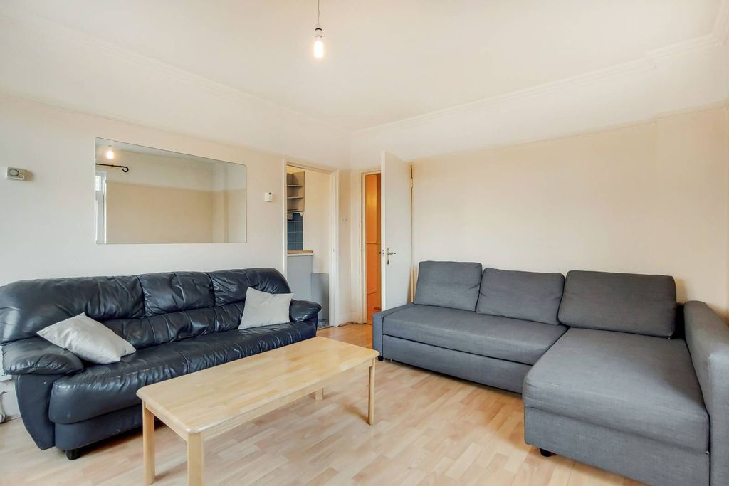 Property photo 2 of 12