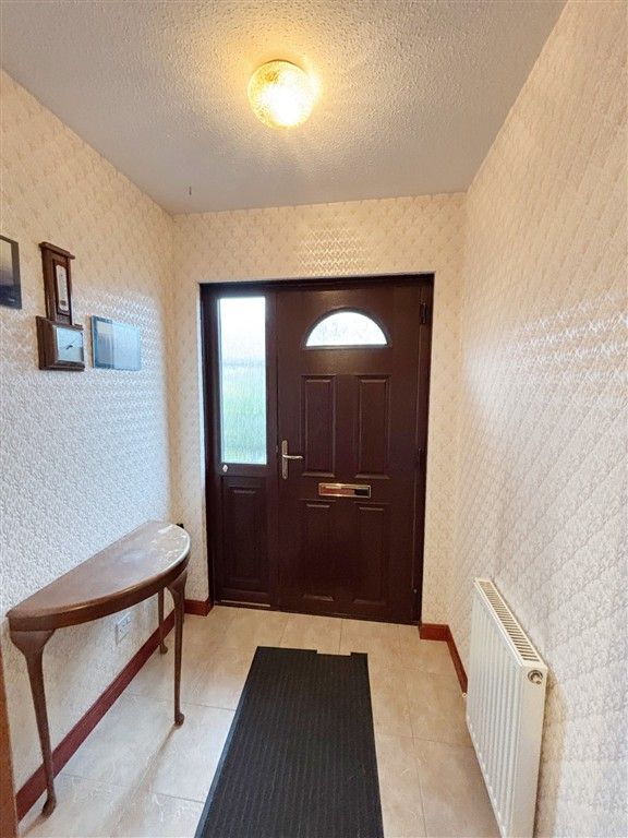 Property photo 2 of 26