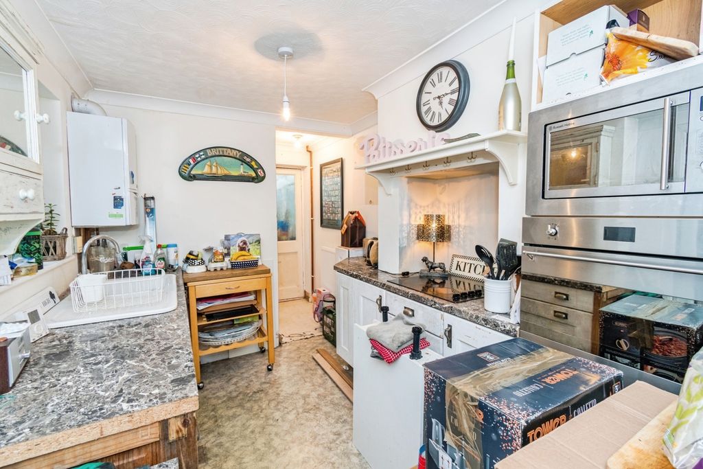 Property photo 3 of 19 Pbox-Img.Jpg