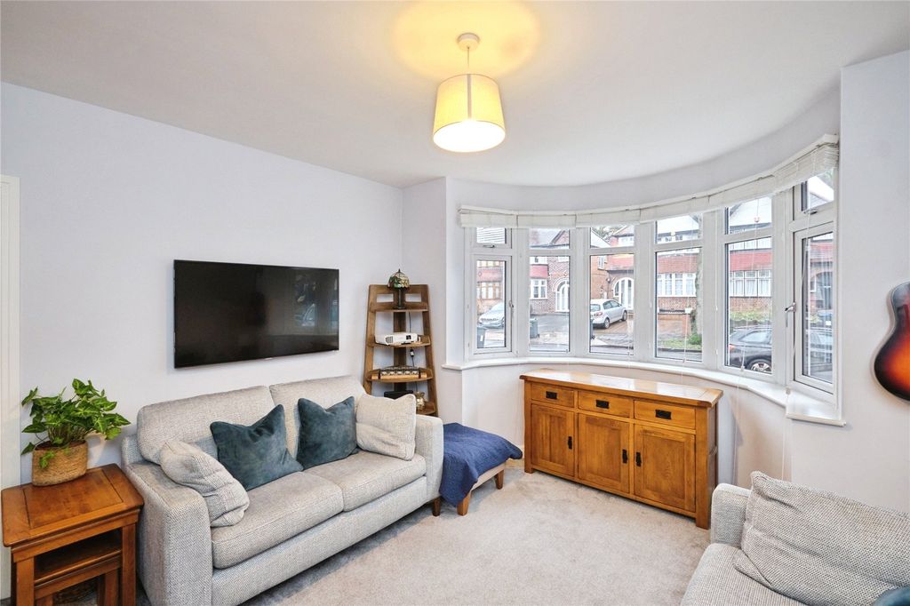 Property photo 3 of 22 Picture No. 04