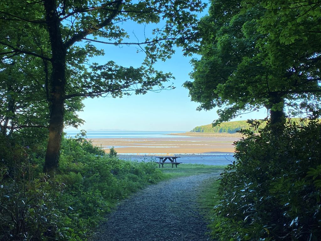 Property photo 2 of 8 Rigg Bay