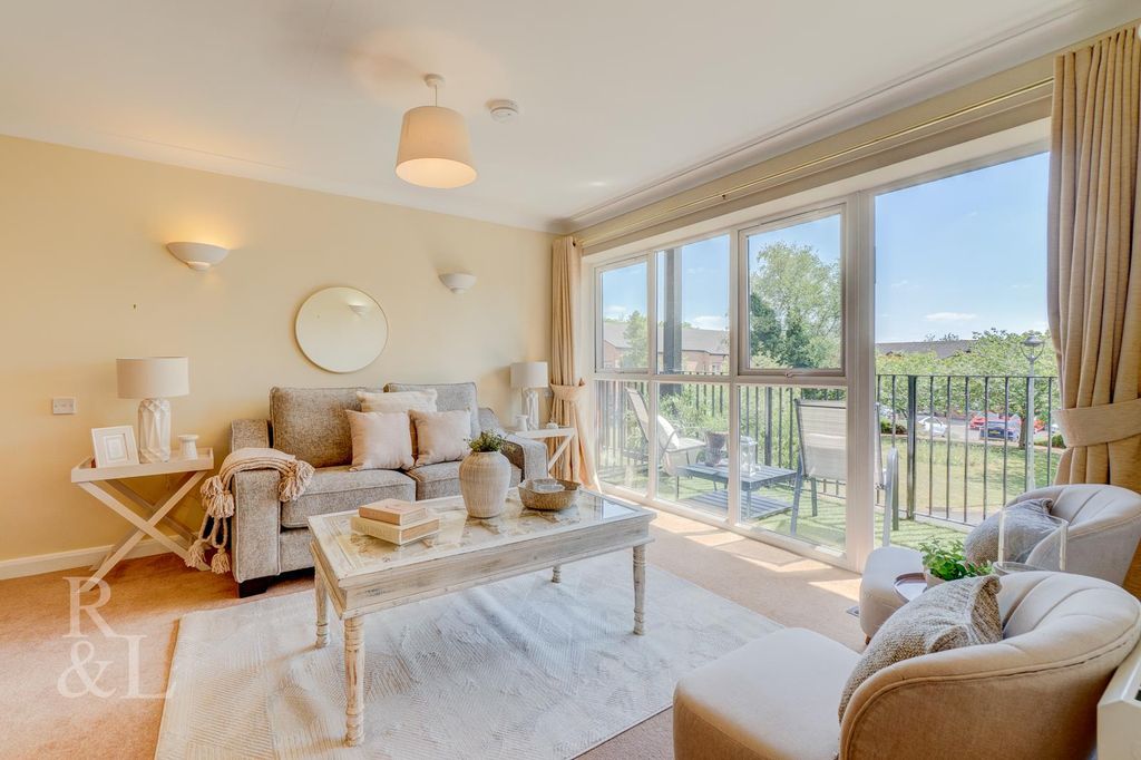 Property photo 1 of 16 Batched (9).Jpg