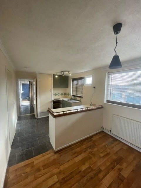 Property photo 1 of 2