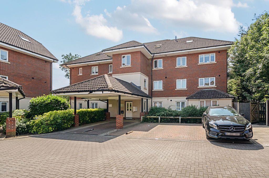 Property photo 1 of 16 Front