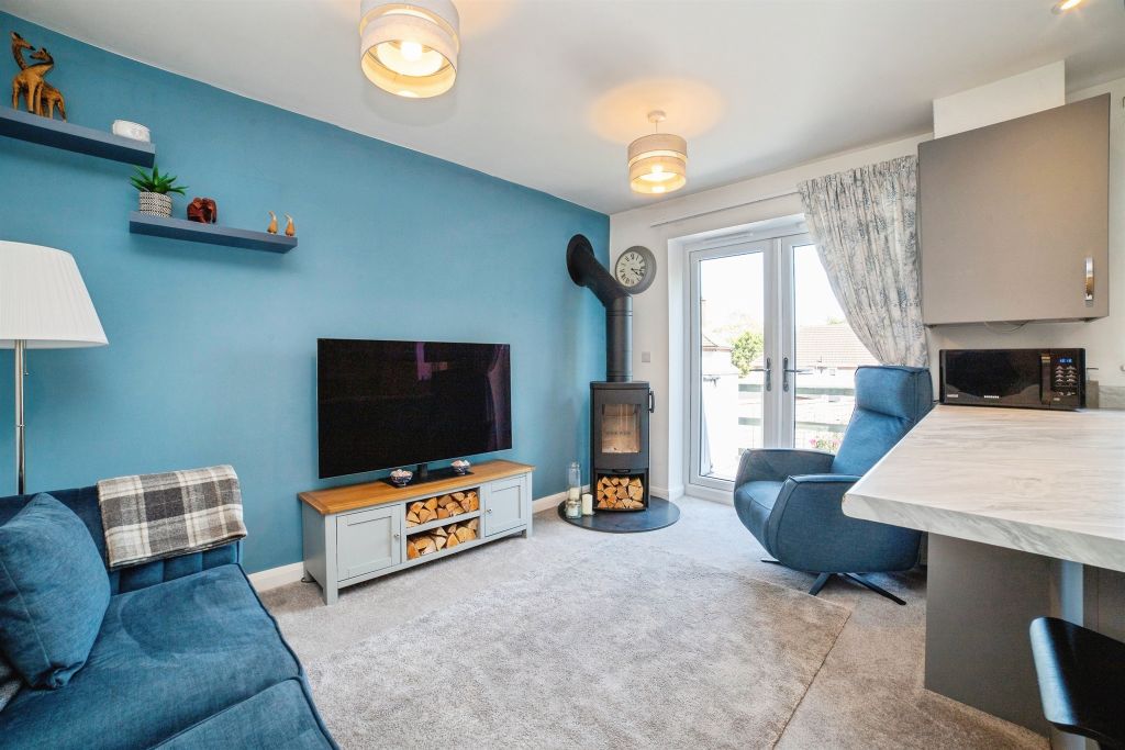 Property photo 2 of 19