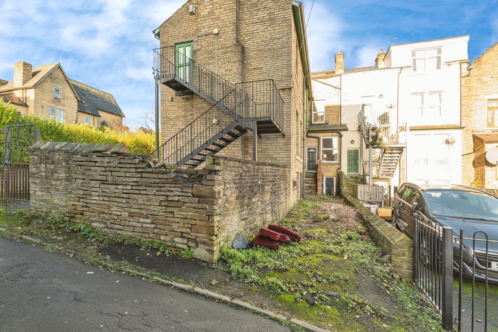 Property photo 2 of 20 Nk2_0003