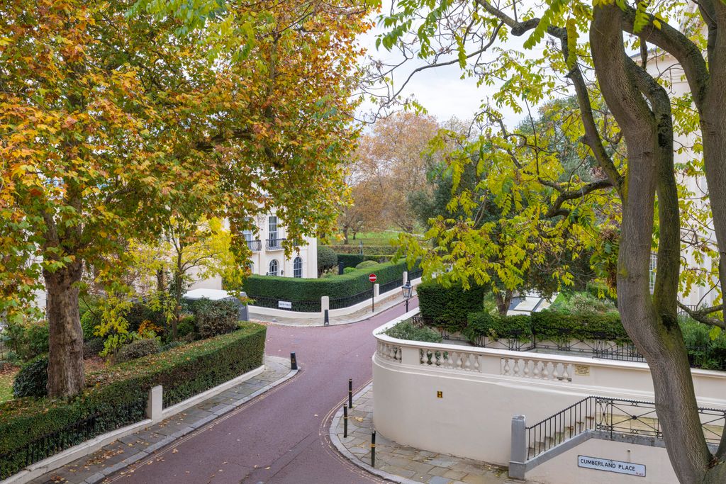 Property photo 2 of 15 View