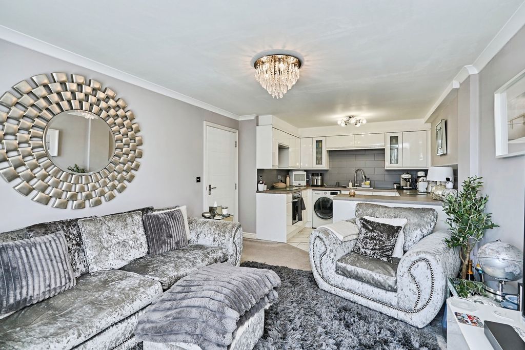 Property photo 3 of 14 Pbox-Img.Jpg