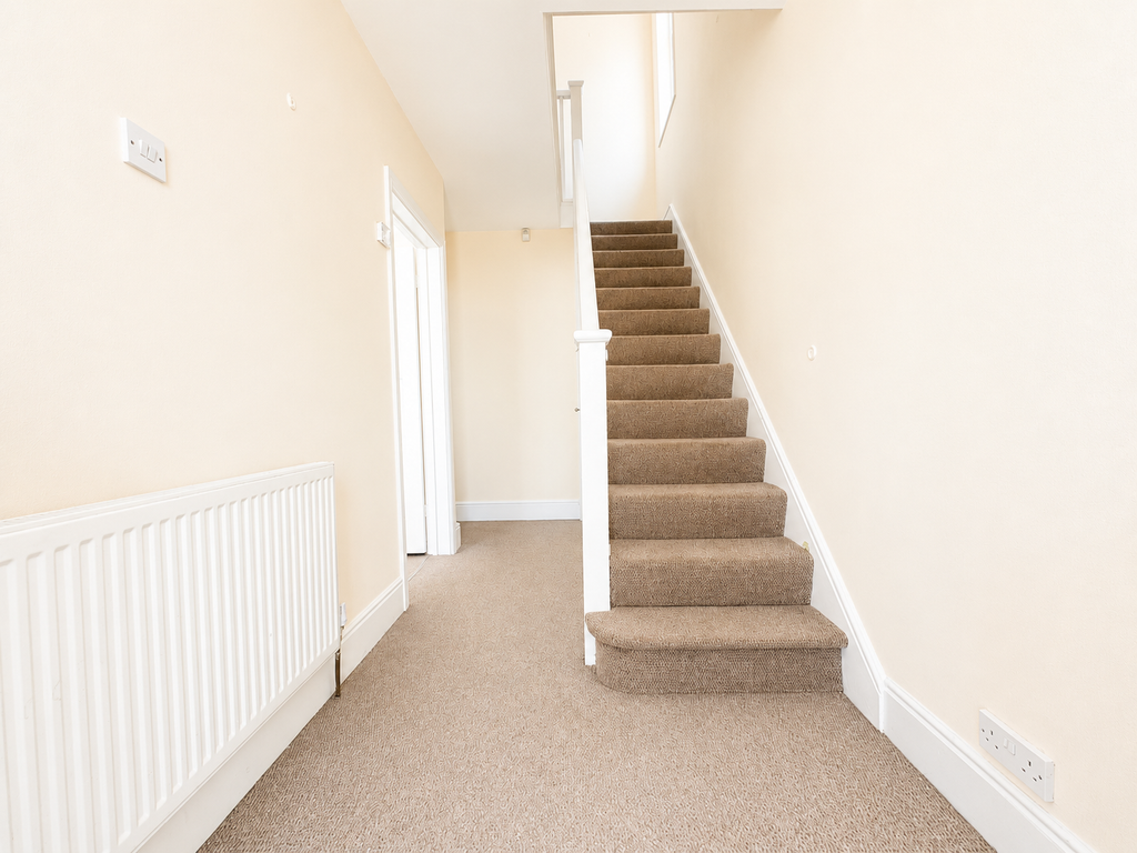 Property photo 2 of 14 C1826444-F9F5-4B46-97A4-704B6555283B.Png