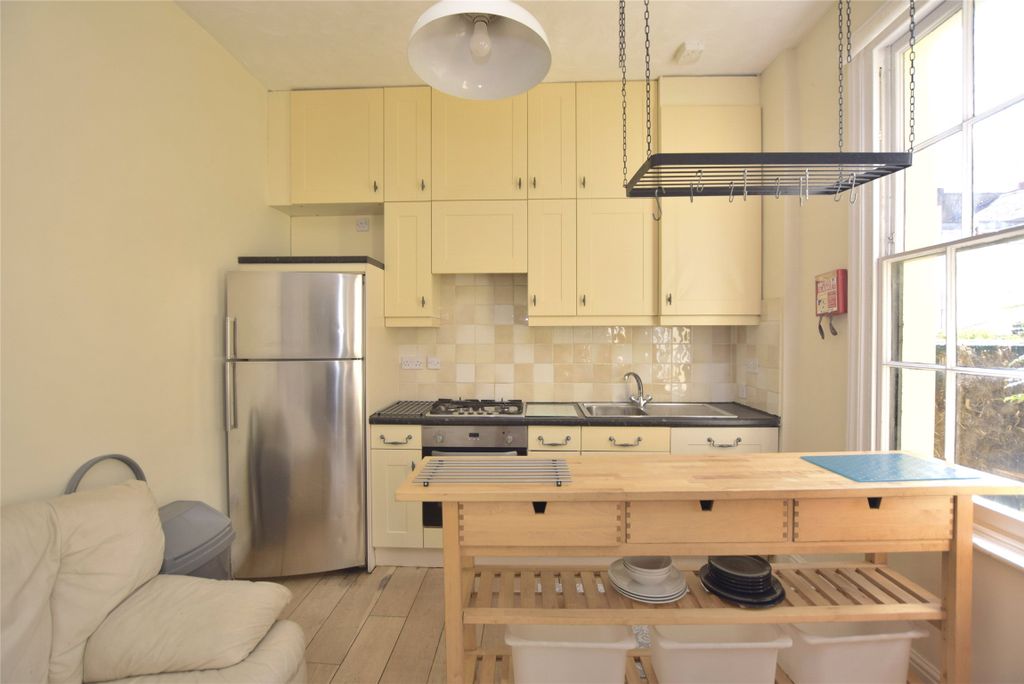 Property photo 3 of 16 Kitchen/Living Room