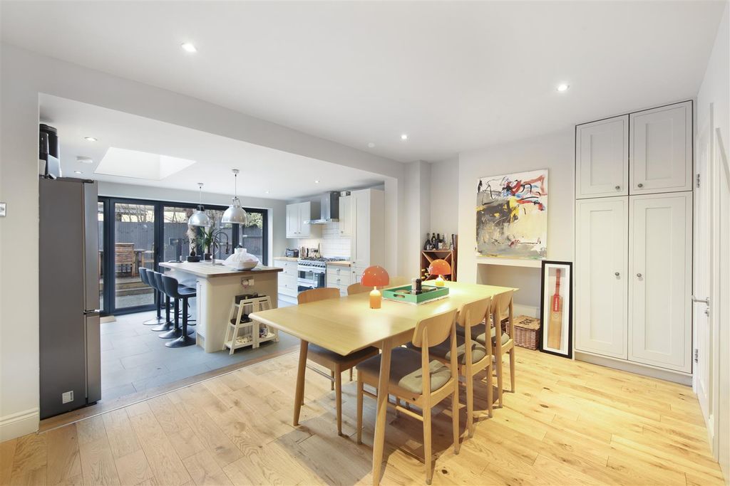 Property photo 3 of 18 12 Brightfield Road - Srrlsezw1Lzntmqjzlto.Jpg