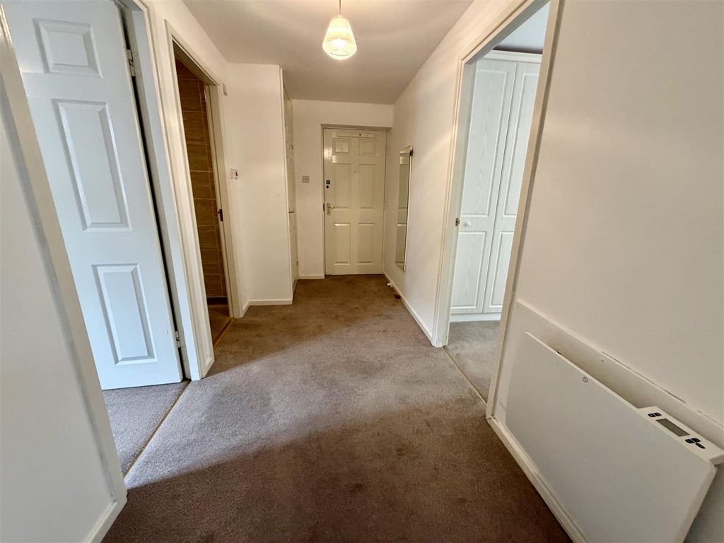 Property photo 2 of 11