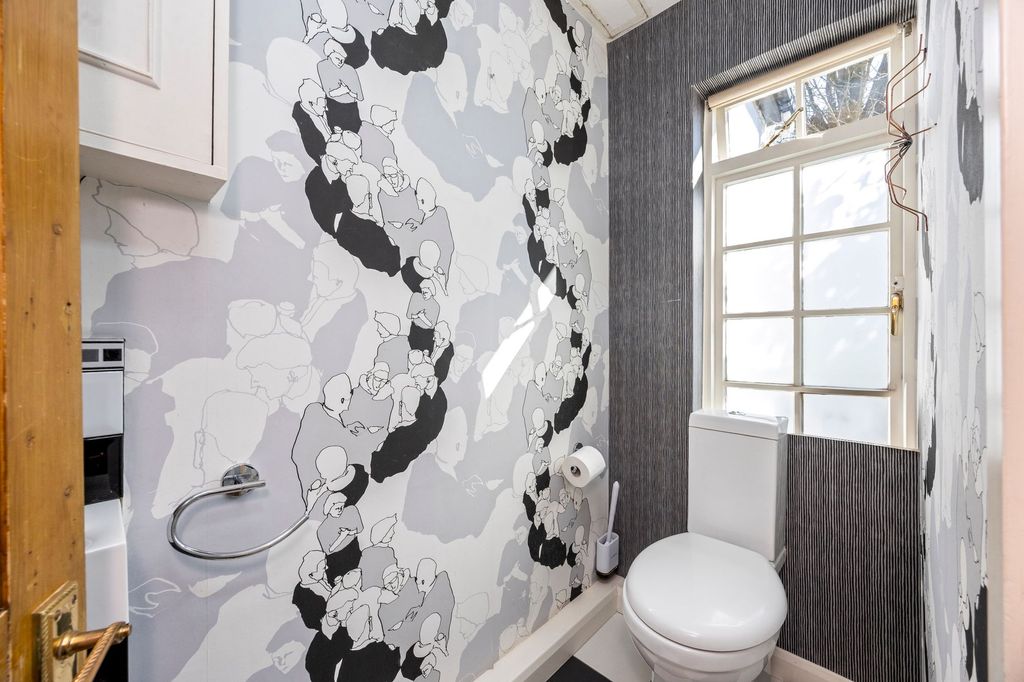 Additional image 13 of 6 bed detached house for saleWimblehurst Road, Horsham RH12