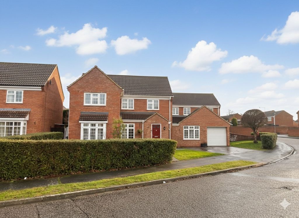 Property photo 1 of 22 4358591