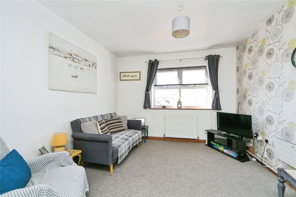 Property photo 3 of 21 Picture No. 09