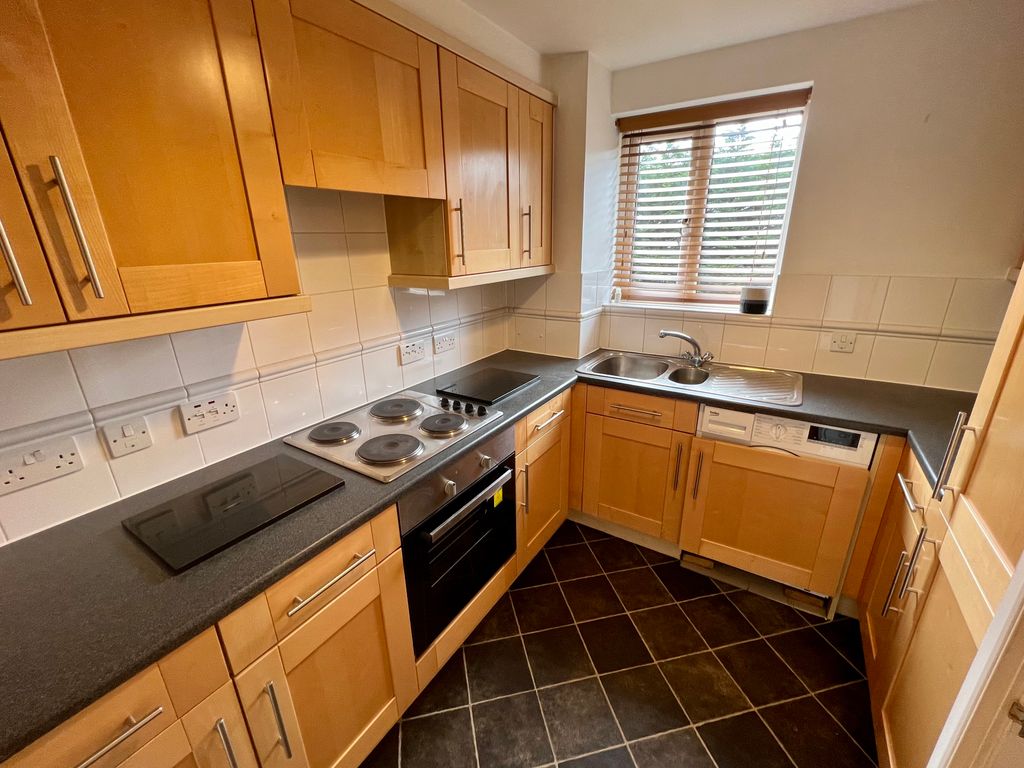 Property photo 3 of 6