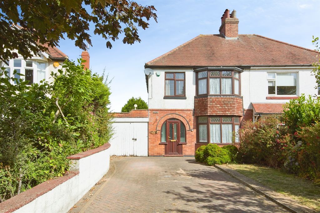 Property photo 1 of 29