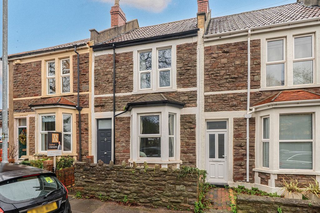 Property photo 1 of 19