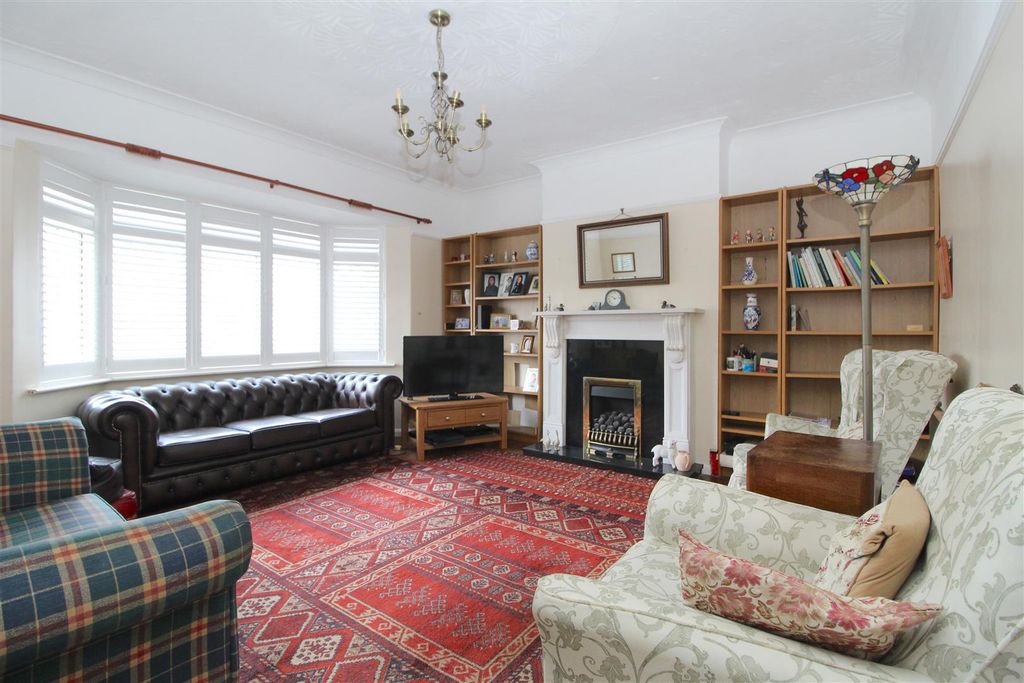 Property photo 2 of 20 Img_5359.Jpg