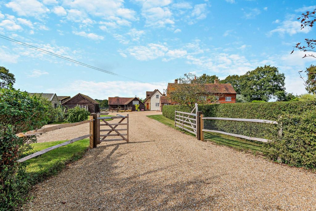 Property photo 2 of 29 Picture No. 28