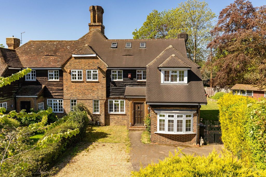 Property photo 1 of 34