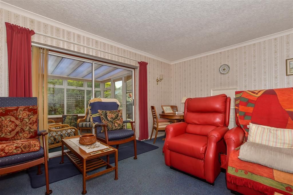 Property photo 3 of 12 Lounge/Diner
