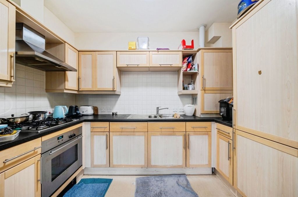 Property photo 3 of 16 Pbox-Img.Jpg