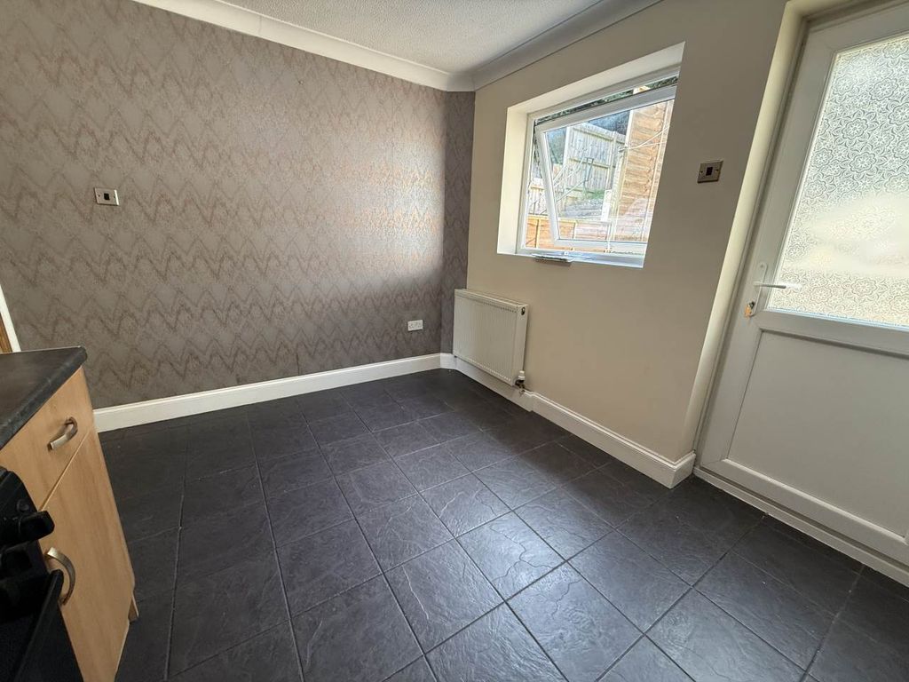 Property photo 3 of 13 Kitchen/Dining Area
