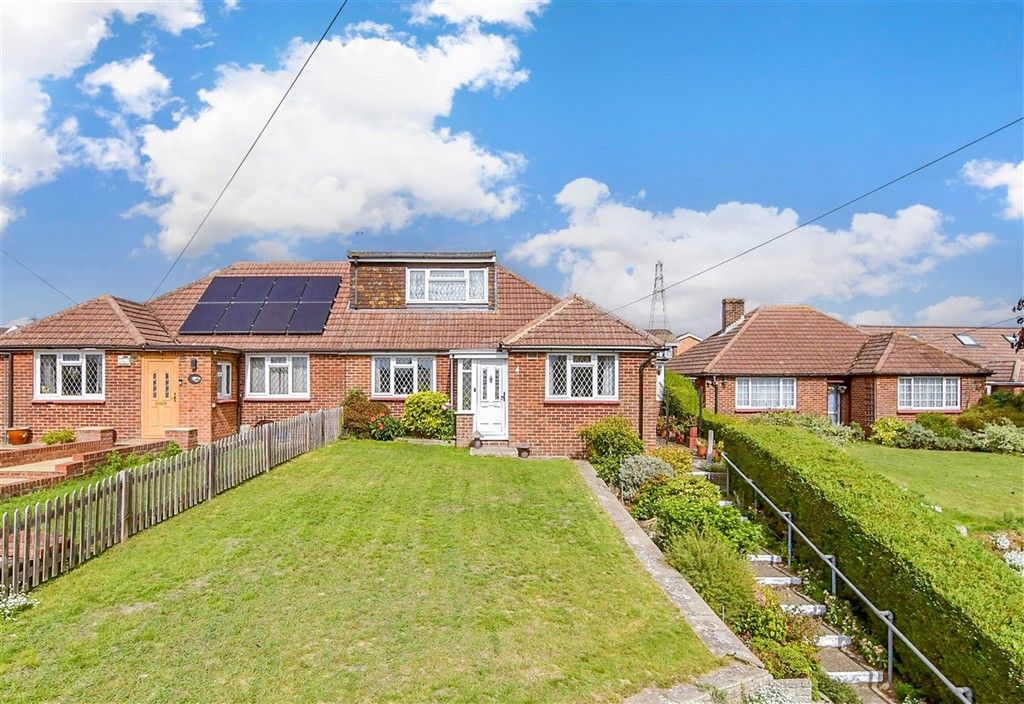 Property photo 2 of 11 External (Web)