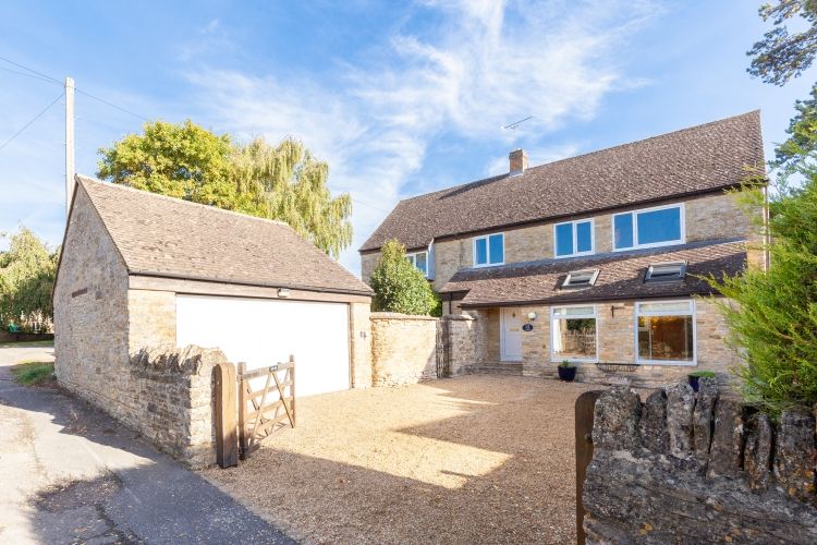 Property photo 1 of 13 207305