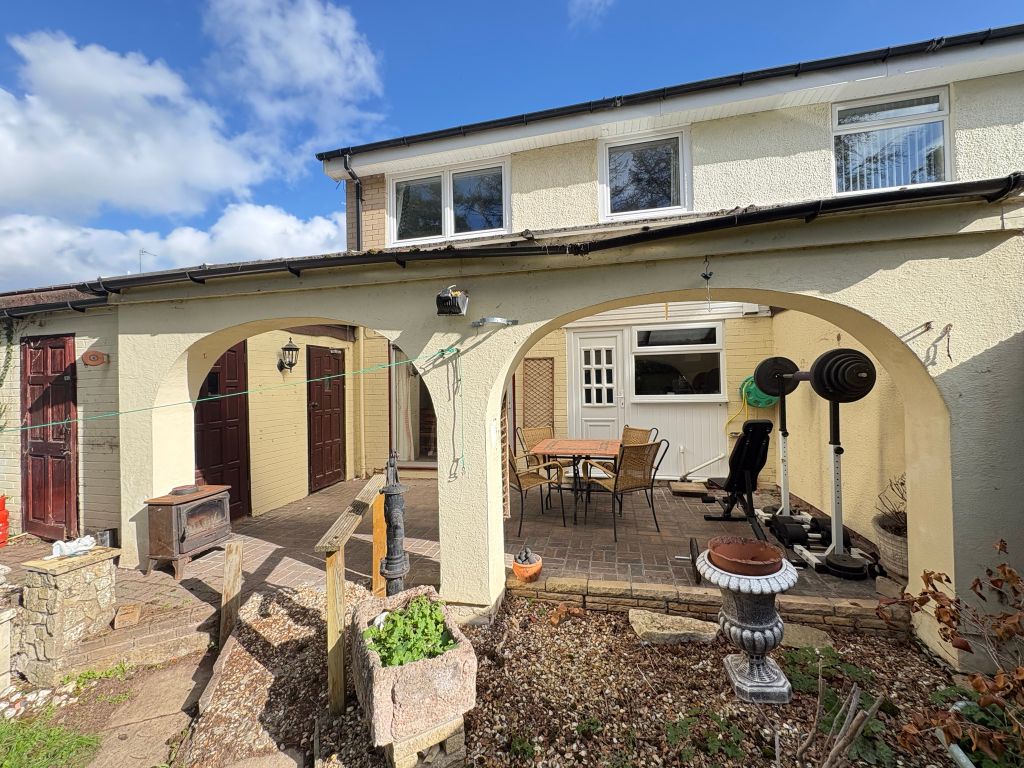 Property photo 3 of 27