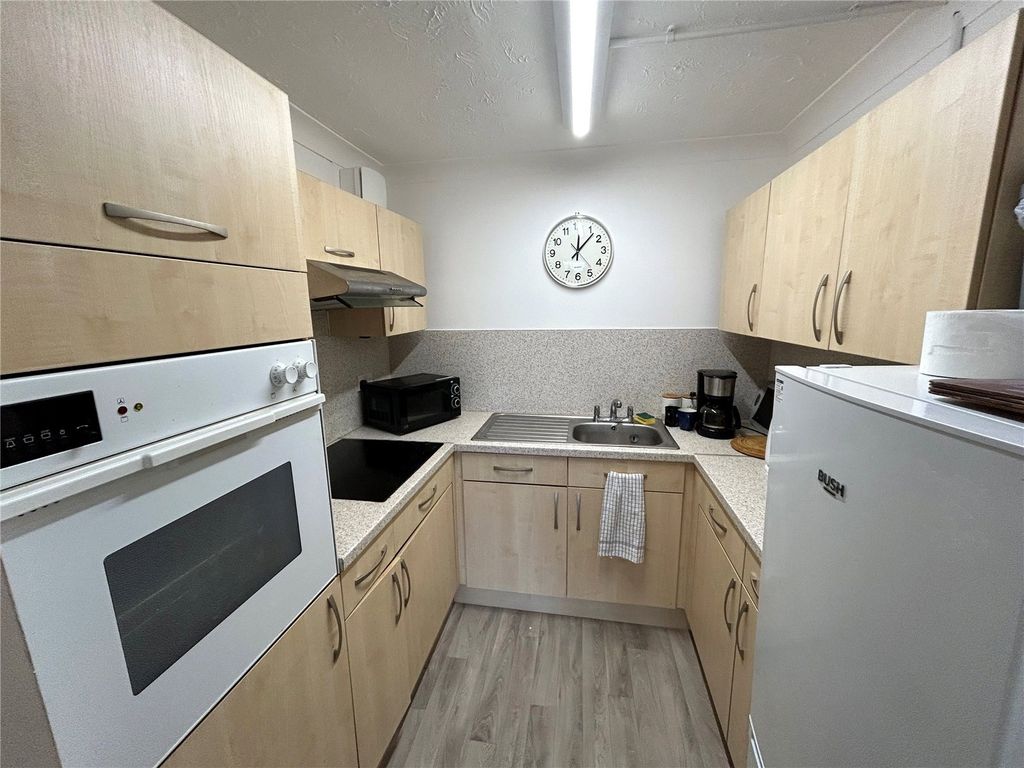 Property photo 3 of 11 Picture No. 09