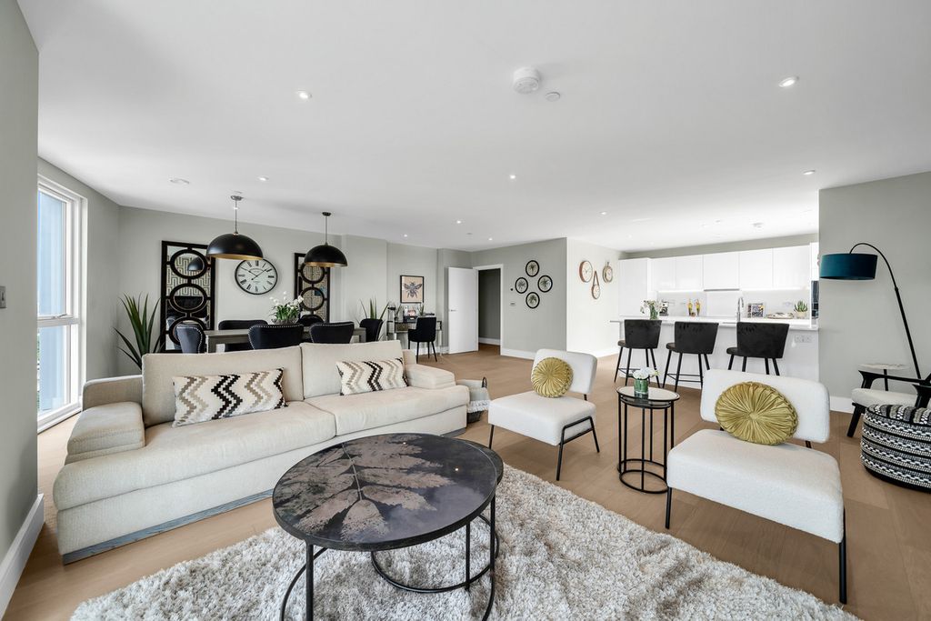 Property photo 2 of 29