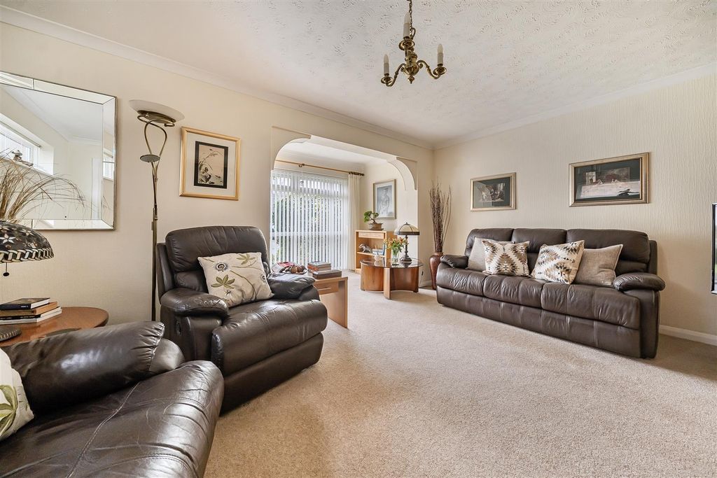 Property photo 3 of 15 1400985-2-69722d1F6Aad7.Jpg