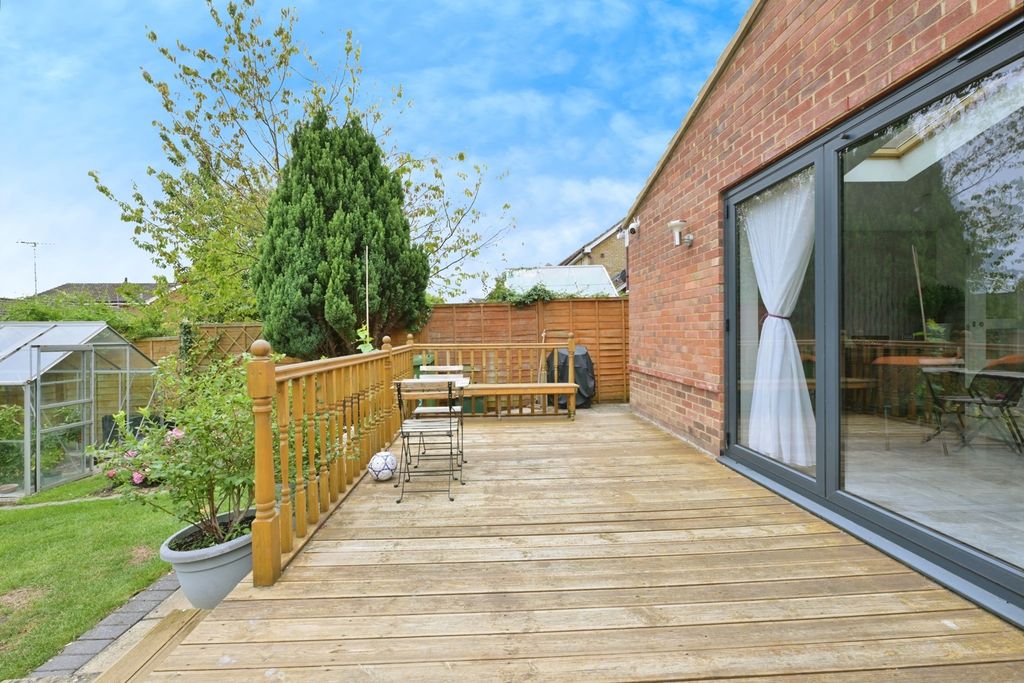 Property photo 3 of 28 Photo